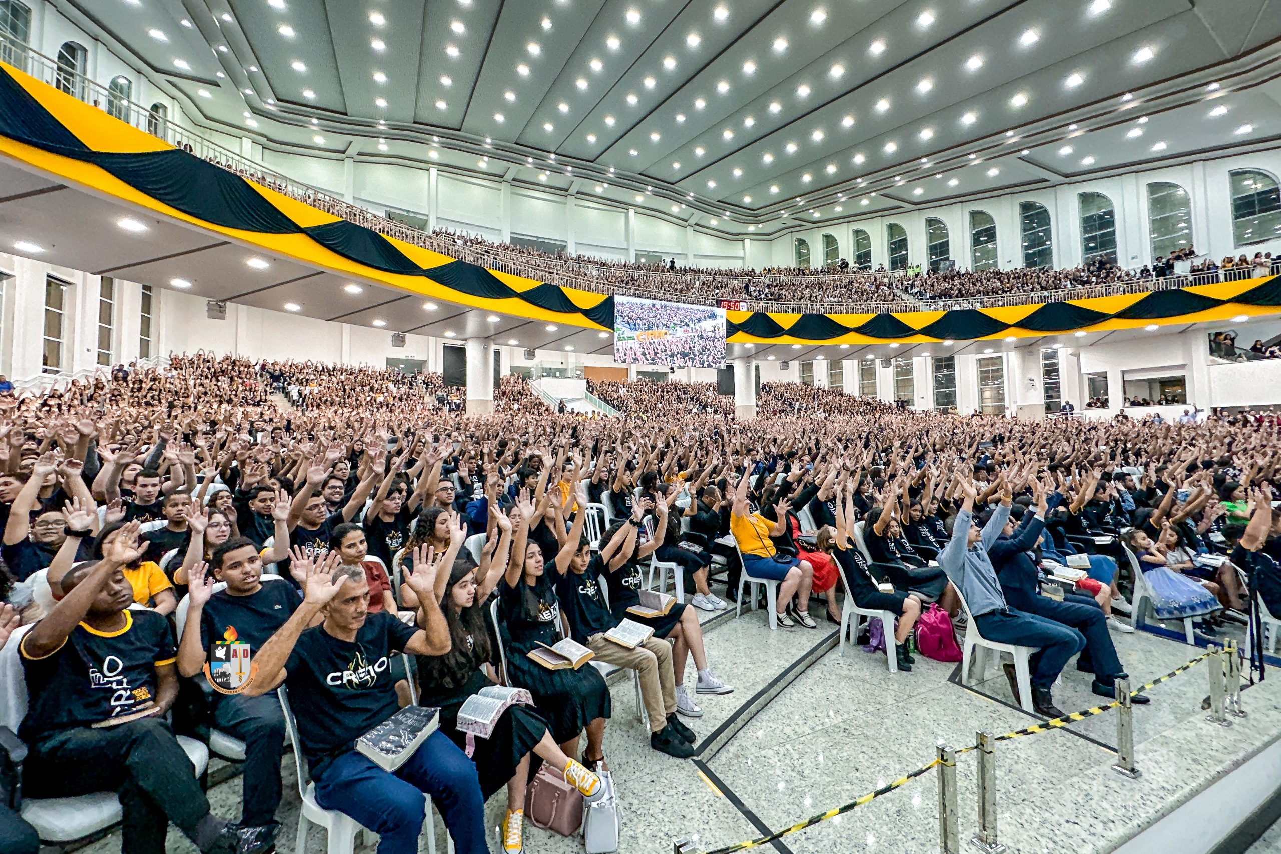 Conversões e Batismos marcam avivado Congresso Geral de Adolescentes do Belém